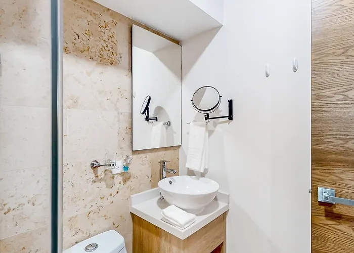 Perfect Place 302 *